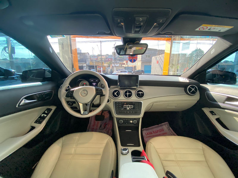 Mercedes-Benz GLA 200 2015 GLA 200 1.6 Advance