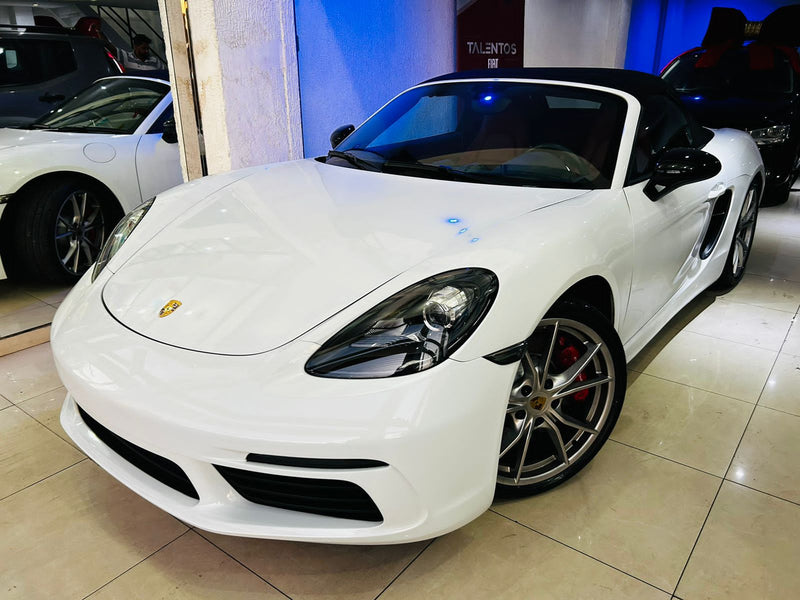 Porsche 718 Boxster 2.0 300cv 17/17