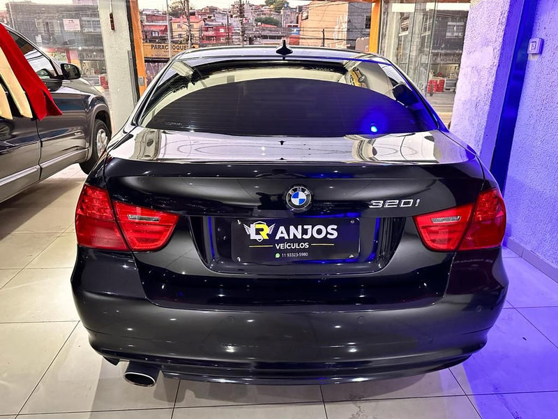 BMW 320i 2.0 (aut) 2012