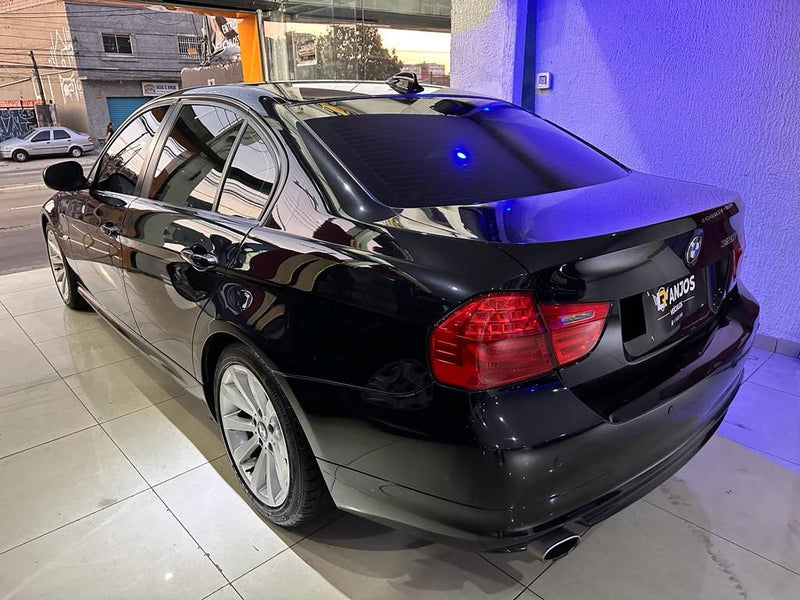 BMW 320i 2.0 (aut) 2012